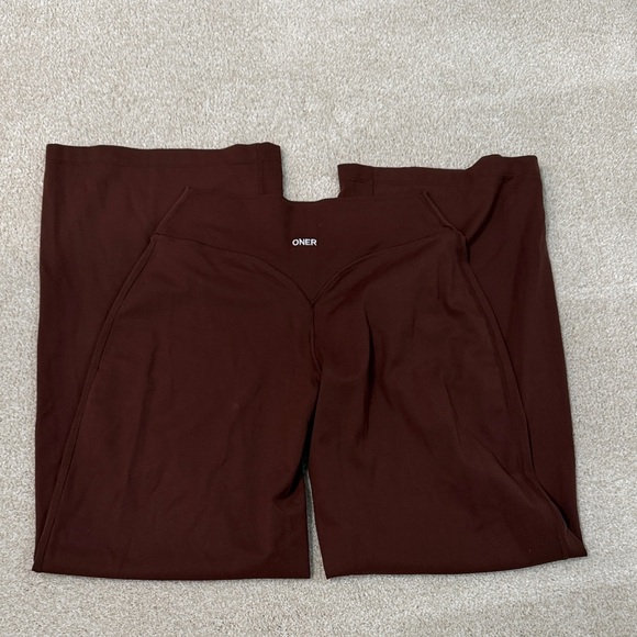 SOFTMOTION™ STRAIGHT LEG BOTTOMS WITH GRAY LOGO - Picture 4 of 8